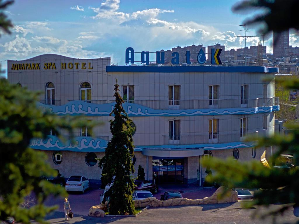 Hotel Aquapark & Erévan